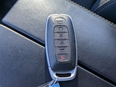 Used 2024 Nissan Rogue SV AWD/4WD image 30