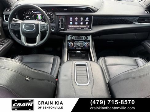 Used 2021 GMC Yukon Denali w/ Denali Premium Package AWD/4WD image 28