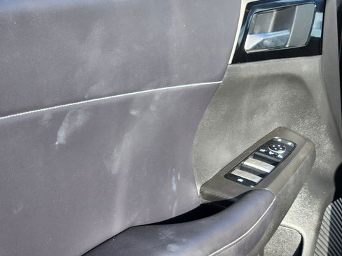 Used 2023 Mitsubishi Outlander SE image 19