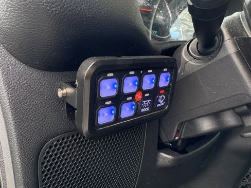 Used 2017 Jeep Wrangler Unlimited Sport w/ Quick Order Package 24S image 13