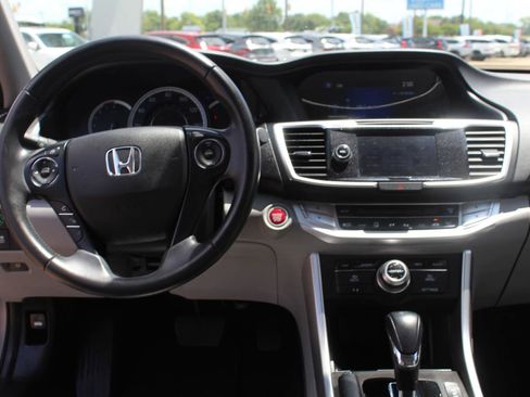 Used 2015 Honda Accord EX-L image 18