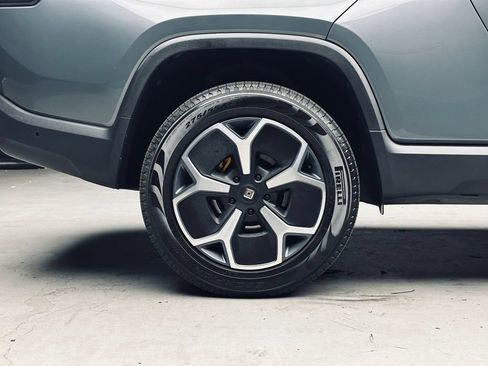 Used 2022 Rivian R1T Adventure AWD/4WD image 41