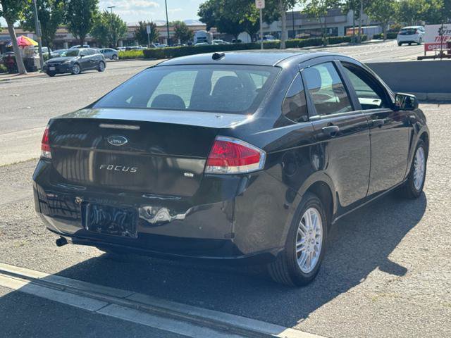 Used 2011 Ford Focus SE w/ 201A Rapid Spec Order Code FWD image 5