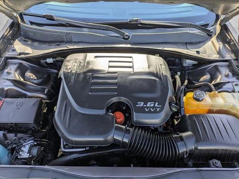 Used 2015 Chrysler 300 S image 22