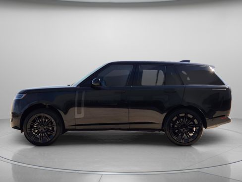 New 2026 Land Rover Range Rover SE image 2