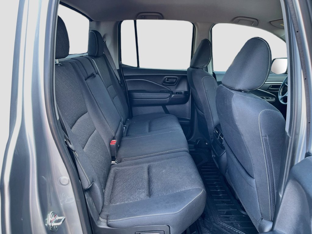 Used 2025 Honda Ridgeline Sport image 25