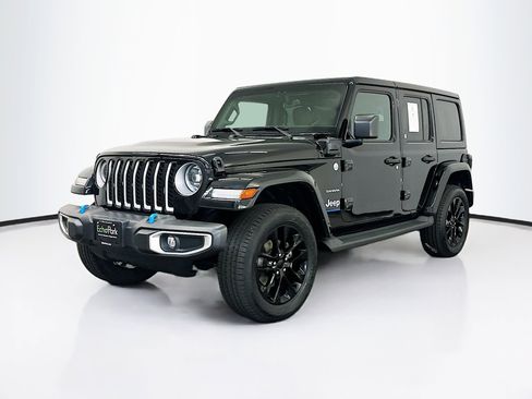 Used 2023 Jeep Wrangler Sahara image 3