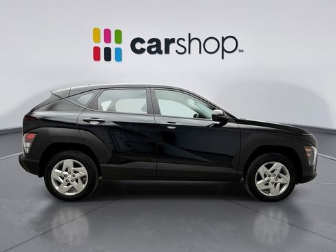 Used 2024 Hyundai Kona SE image 6