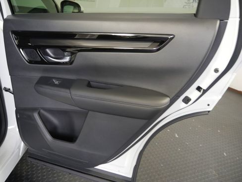 Used 2023 Honda CR-V EX-L image 7