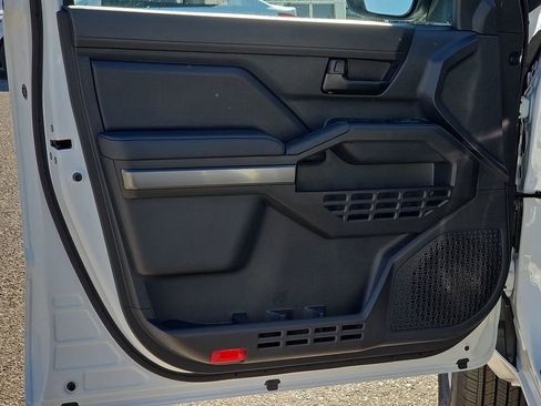 Used 2026 Toyota Tacoma SR5 AWD/4WD image 19