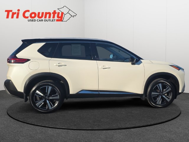 Used 2021 Nissan Rogue SL w/ Premium Package FWD image 9