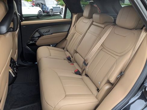 New 2026 Land Rover Range Rover Sport SE AWD/4WD image 16