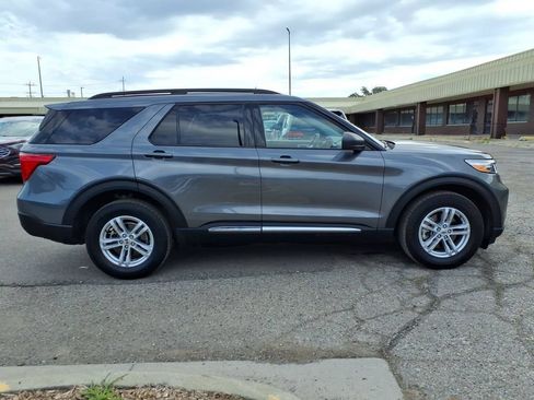 Used 2024 Ford Explorer XLT w/ Equipment Group 202A AWD/4WD image 6
