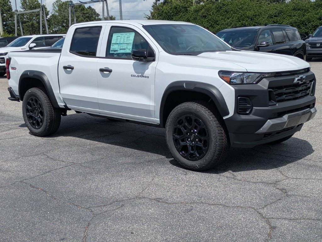 New 2026 Chevrolet Colorado Trail Boss AWD/4WD image 2