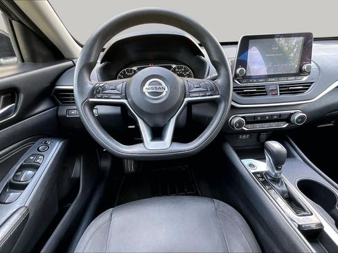 Used 2019 Nissan Altima 2.5 S FWD image 6