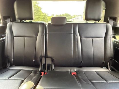 Used 2020 Ford Expedition XLT w/ Equipment Group 201A RWD image 41