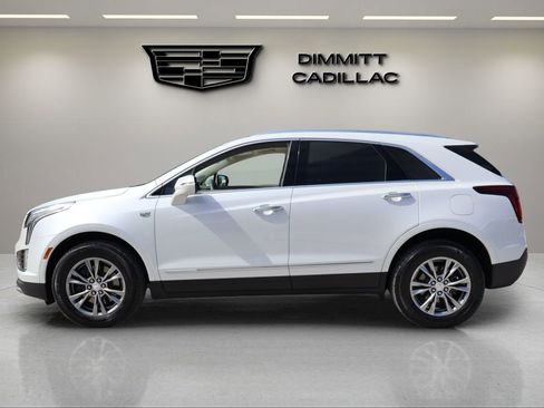 Used 2022 Cadillac XT5 Premium Luxury AWD/4WD image 2