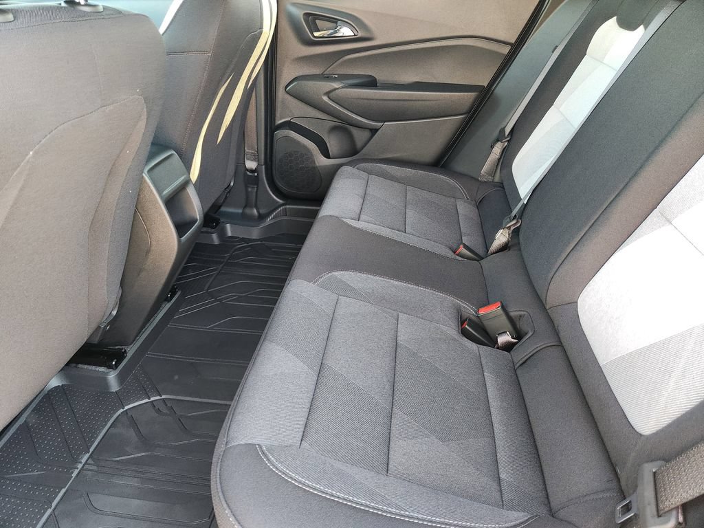 New 2026 Chevrolet Trax RS w/ Sunroof Package FWD image 20