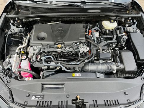 Used 2025 Toyota Camry LE image 29