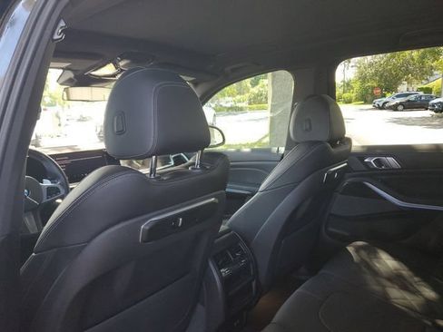 Used 2024 BMW X5 xDrive40i w/ M Sport Package AWD/4WD image 14