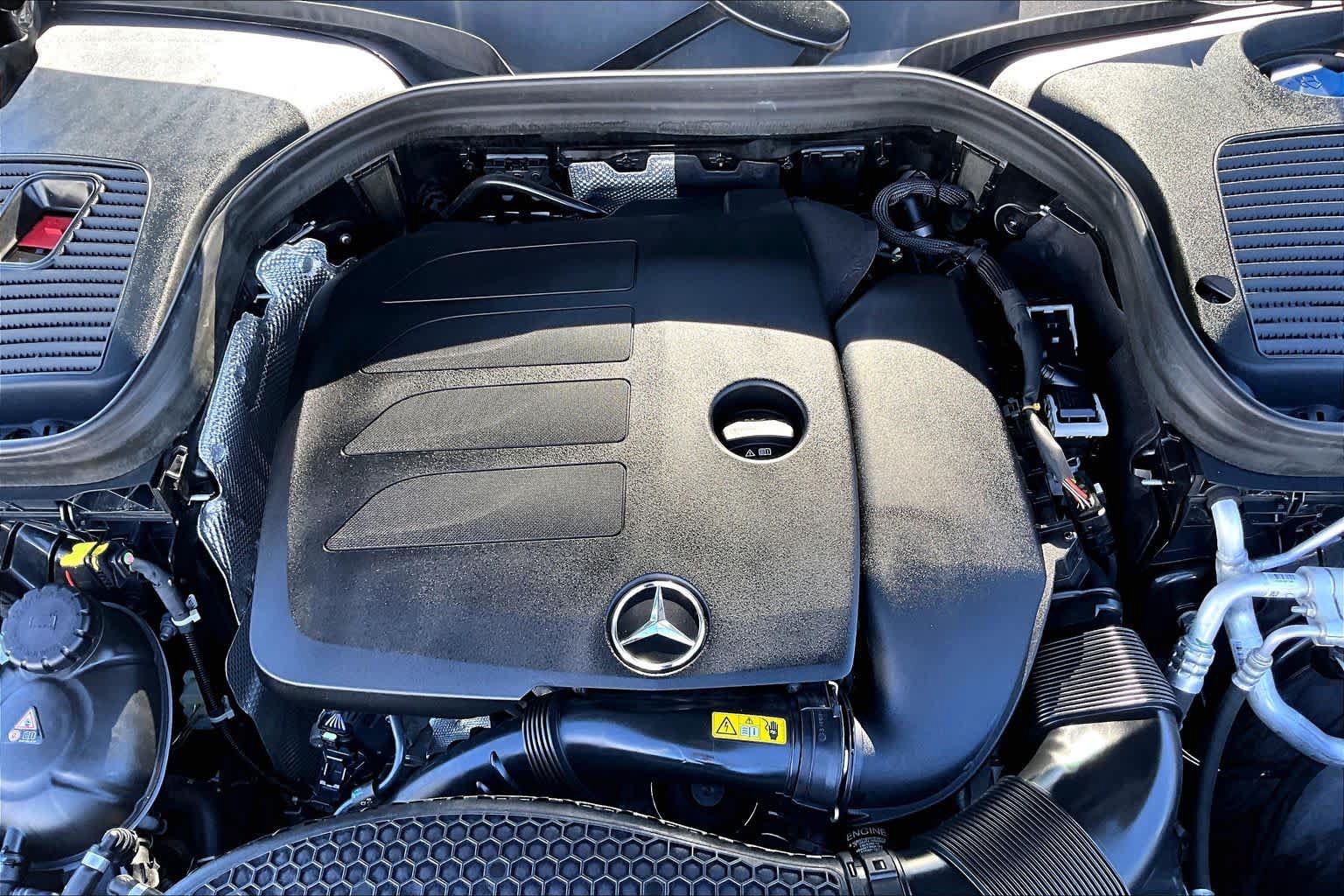 Used 2022 Mercedes-Benz GLC 300 4MATIC image 29