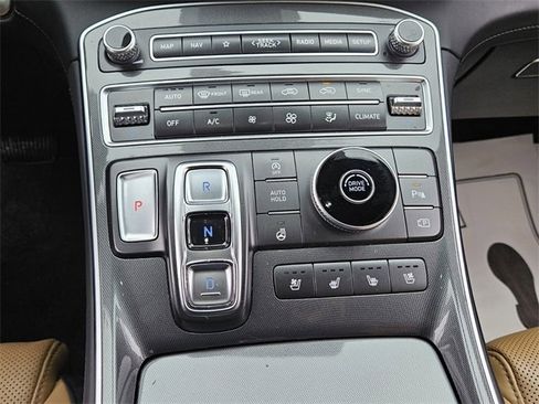 Used 2022 Hyundai Santa Fe Calligraphy image 19