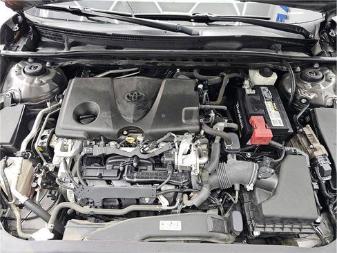 Used 2020 Toyota Camry XSE image 15