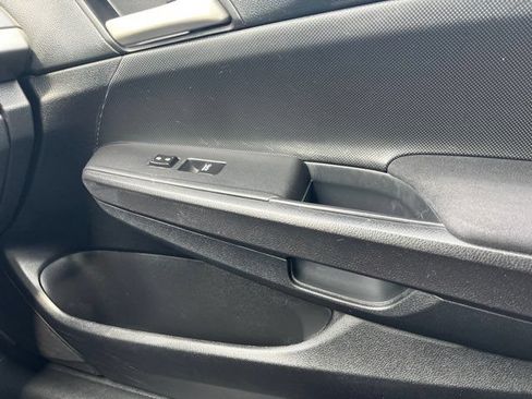 Used 2010 Honda Accord LX-P image 17