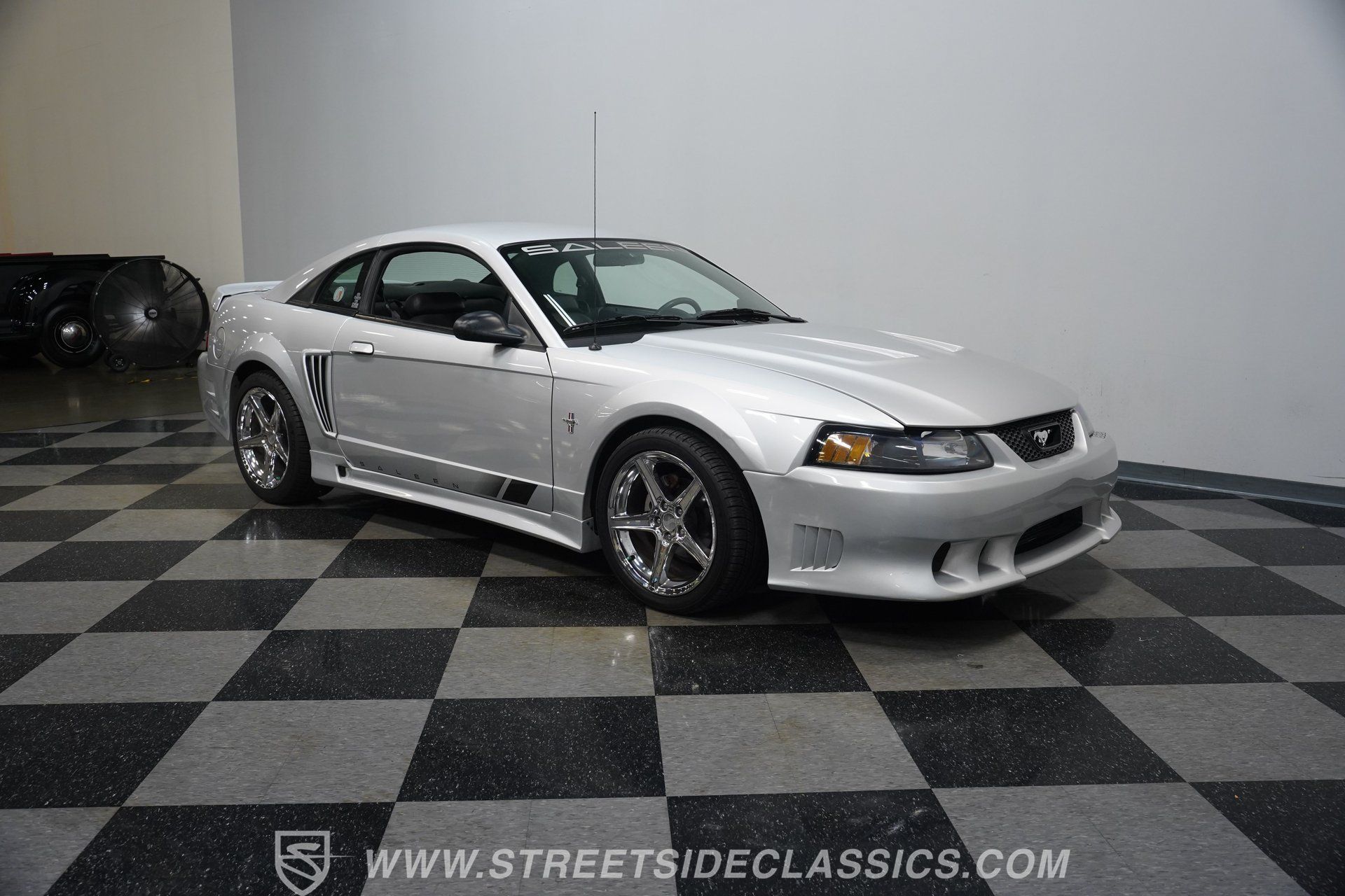 Used 2001 Ford Mustang GT RWD image 17