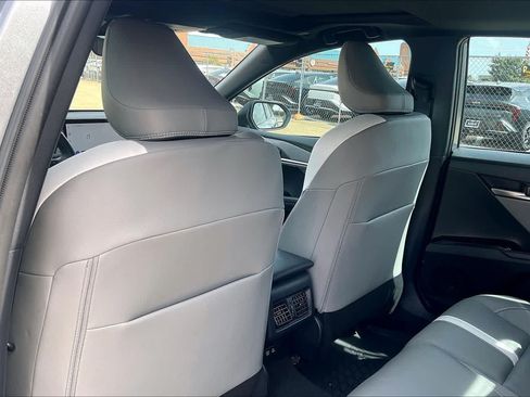 Used 2025 Toyota Camry SE w/ Multimedia Upgrade Package FWD image 11
