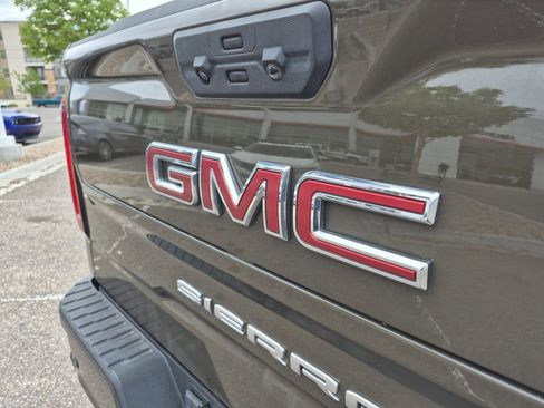 Used 2024 GMC Sierra 1500 AT4 image 24