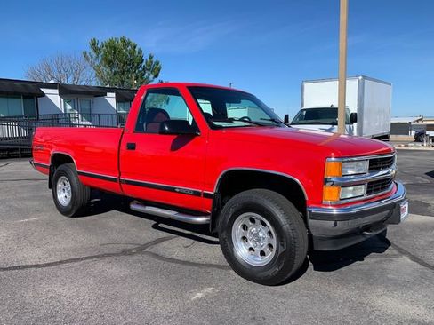 Used 1998 Chevrolet Silverado 1500 4x4 Regular Cab w/ Preferred Equipment Group 2 image 2