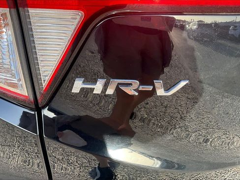 Used 2019 Honda HR-V Sport image 30