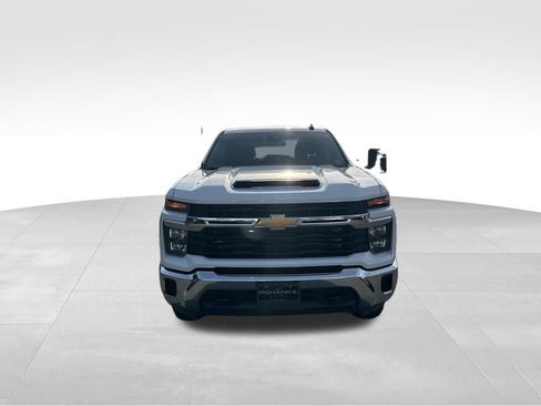 Used 2024 Chevrolet Silverado 2500 LT image 3