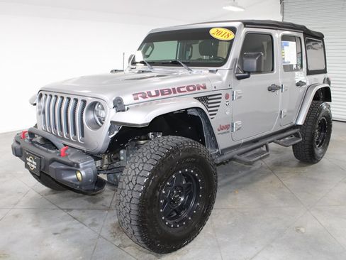 Used 2018 Jeep Wrangler Unlimited Rubicon w/ Steel Bumper Group AWD/4WD image 5