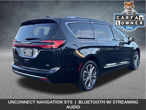 Used 2021 Chrysler Pacifica Pinnacle image 9