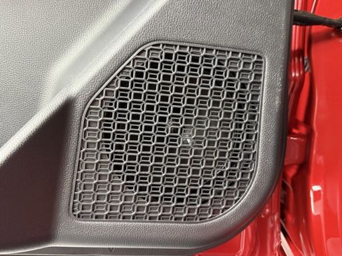 Used 2025 Toyota Tacoma TRD Off-Road image 33