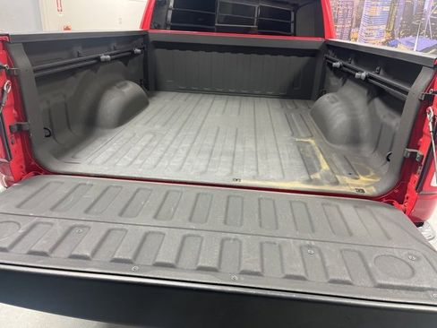 Used 2021 RAM 1500 Big Horn image 28