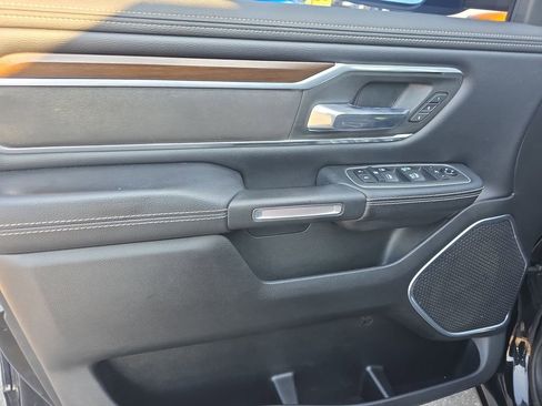 Used 2021 RAM 1500 Laramie image 17