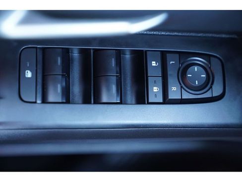 Used 2026 Toyota Tacoma TRD Off-Road image 25