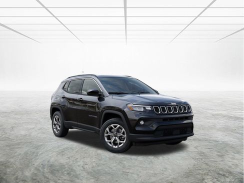 New 2025 Jeep Compass Latitude w/ Sun & Sound Group image 5