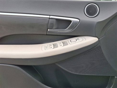 Used 2023 Hyundai Sonata SEL w/ Winter Weather Package image 13