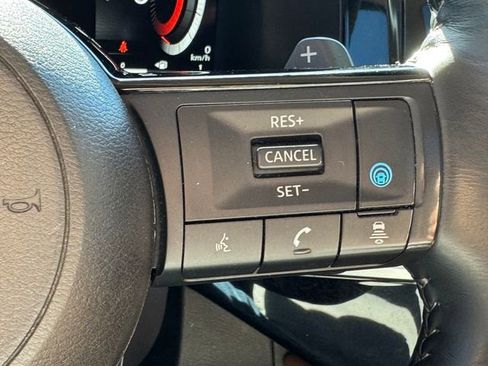 Used 2022 Nissan Pathfinder Platinum w/ Cargo Package image 24