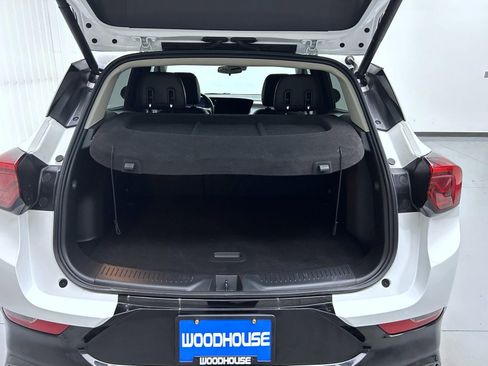 Used 2025 Buick Encore GX Sport Touring w/ Comfort Package image 21