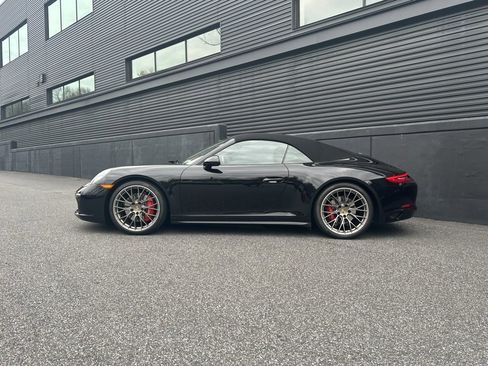 Certified 2017 Porsche 911 Carrera 4S image 7