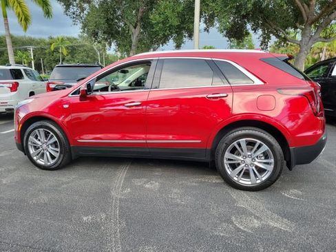 Certified 2024 Cadillac XT5 Premium Luxury FWD image 2