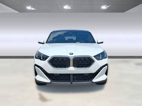 Used 2026 BMW X2 xDrive28i w/ Technology Package image 4