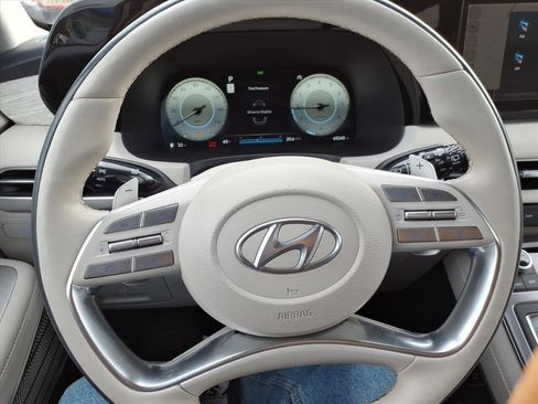 Used 2023 Hyundai Palisade Calligraphy image 26