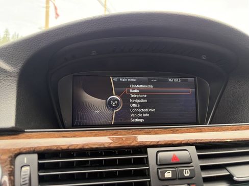 Used 2011 BMW M3 Coupe RWD image 26