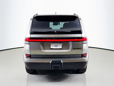 Used 2025 Lexus GX 550 image 6